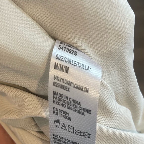 Retro D Crop Top - Picture 5 of 5